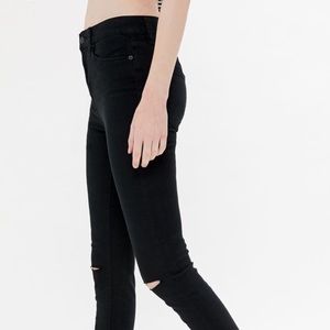 BDG Twig High Rise Jeans, size 28